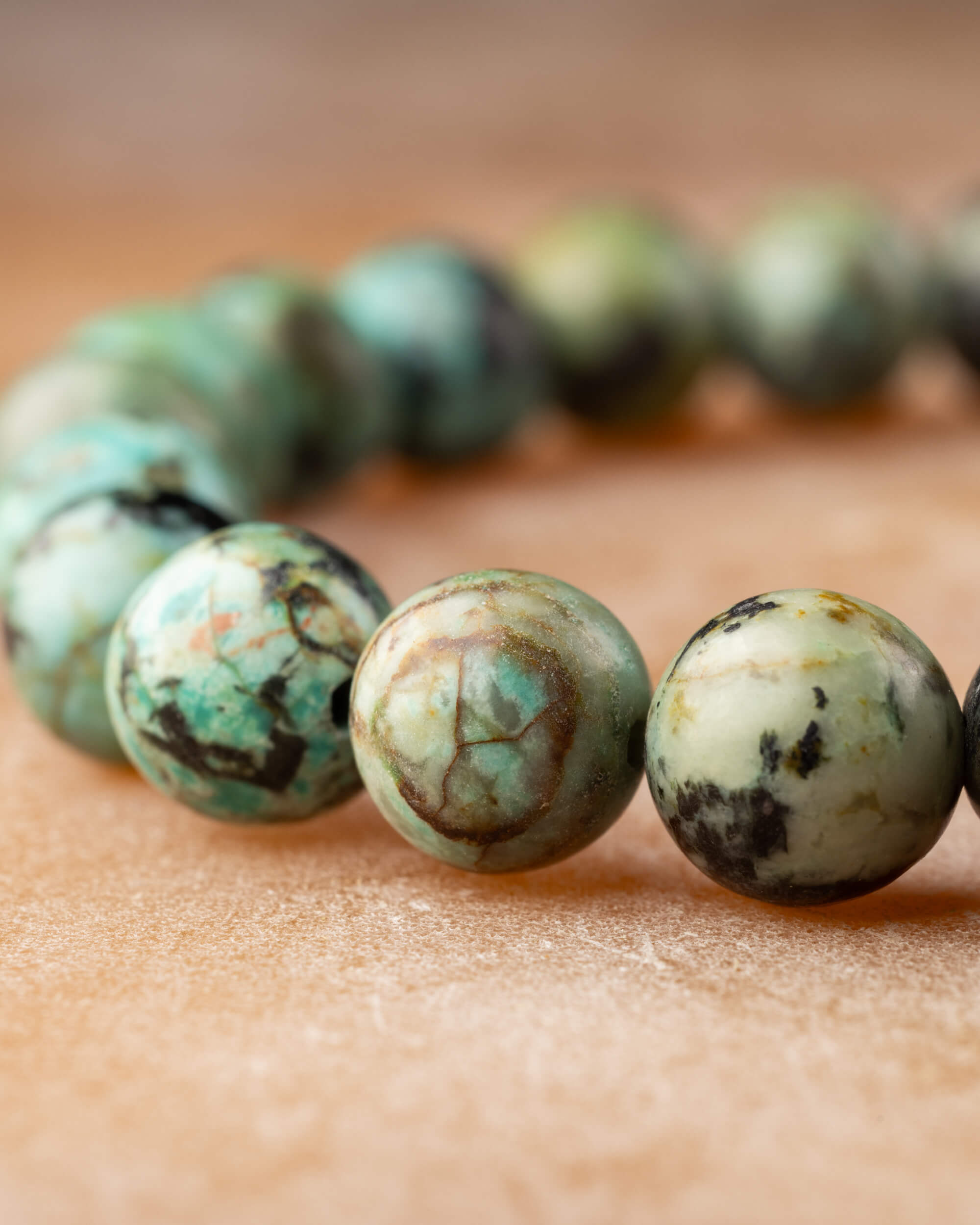 Pulsera de Turquesa Africana 🌍🦉💬 (8 mm) Evolución, Sabiduría y Comunicación