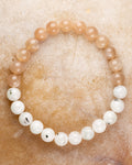 Pulsera de Piedra Sol Naranja y Piedra Luna de 8 mm, pieza completa sobre superficie clara