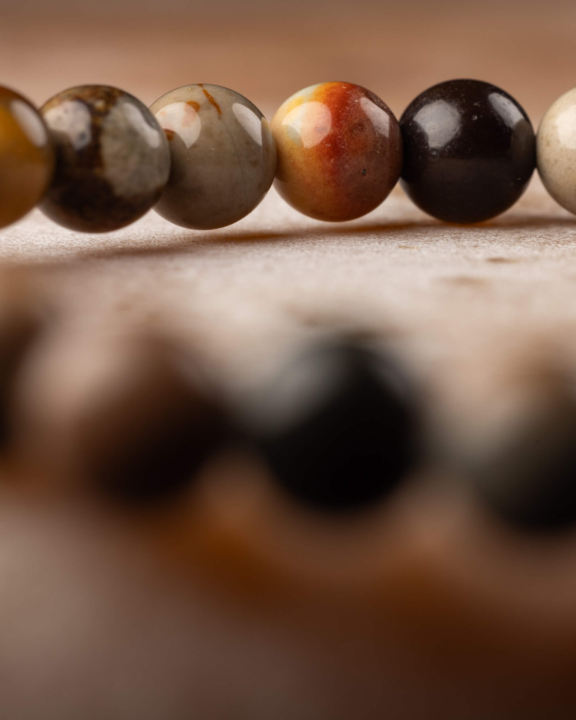 Pulsera de Madera Petrificada ⏳💪📜 (6 mm) Paciencia, Fortaleza y Memoria