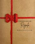 Certificado de regalo de Mamapachita sobre papel kraft con moño rojo