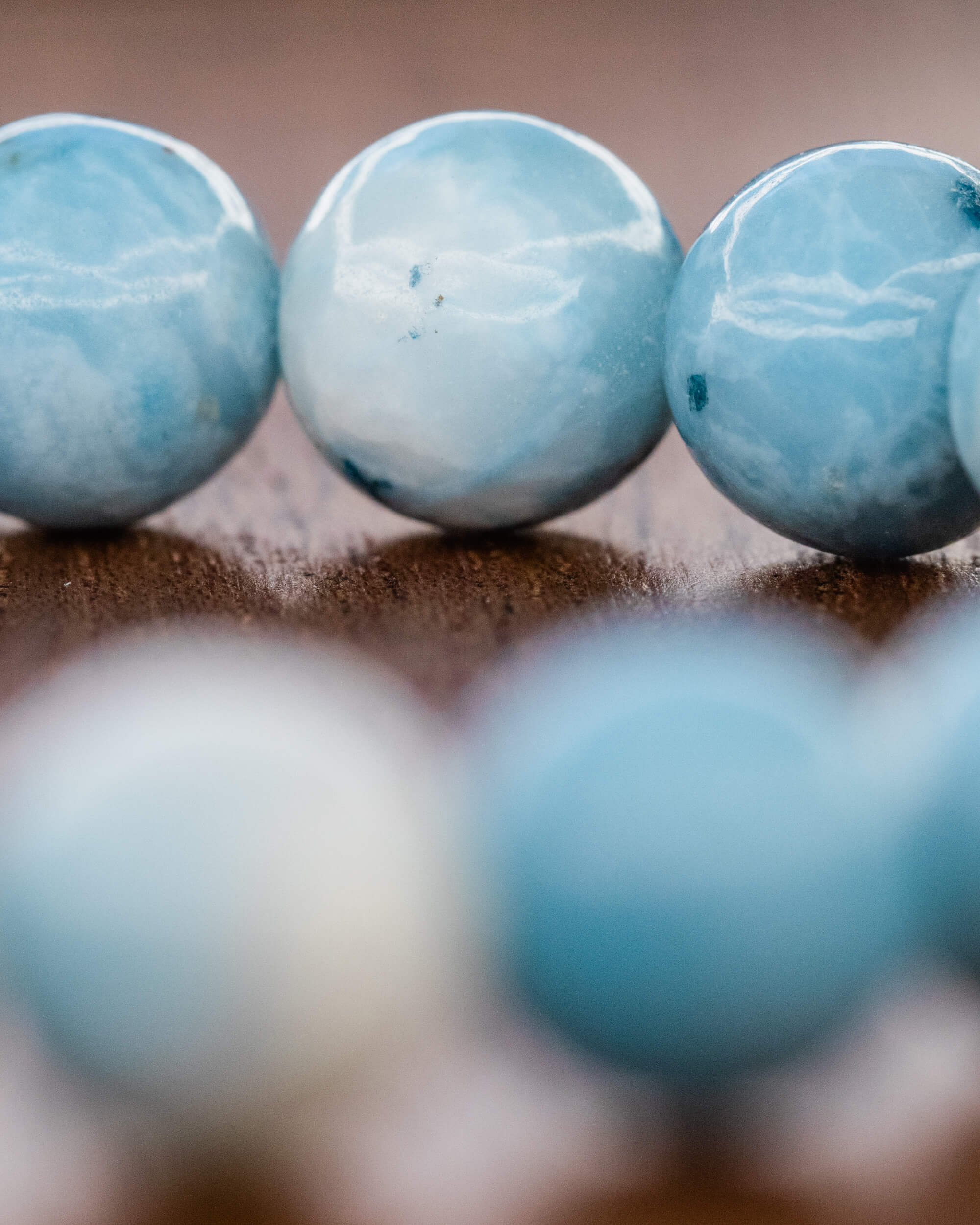 Pulsera de Larimar 🐋💬🔓 (8 mm) Comunicación, Fortaleza y Liberación