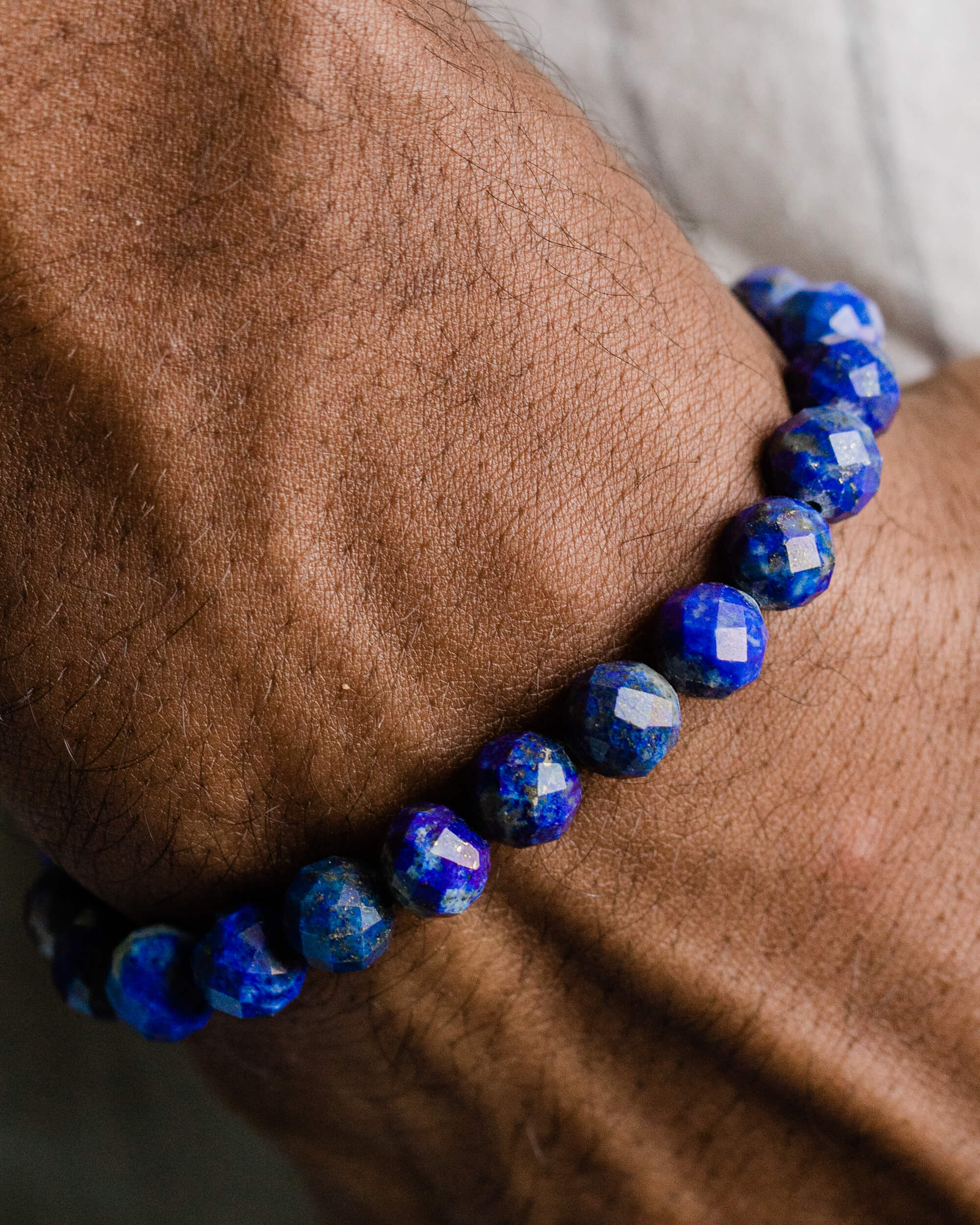 Pulsera de Lapislázuli Facetada 🔵🪞🌌 (8 mm) Intuición y Autoconocimiento