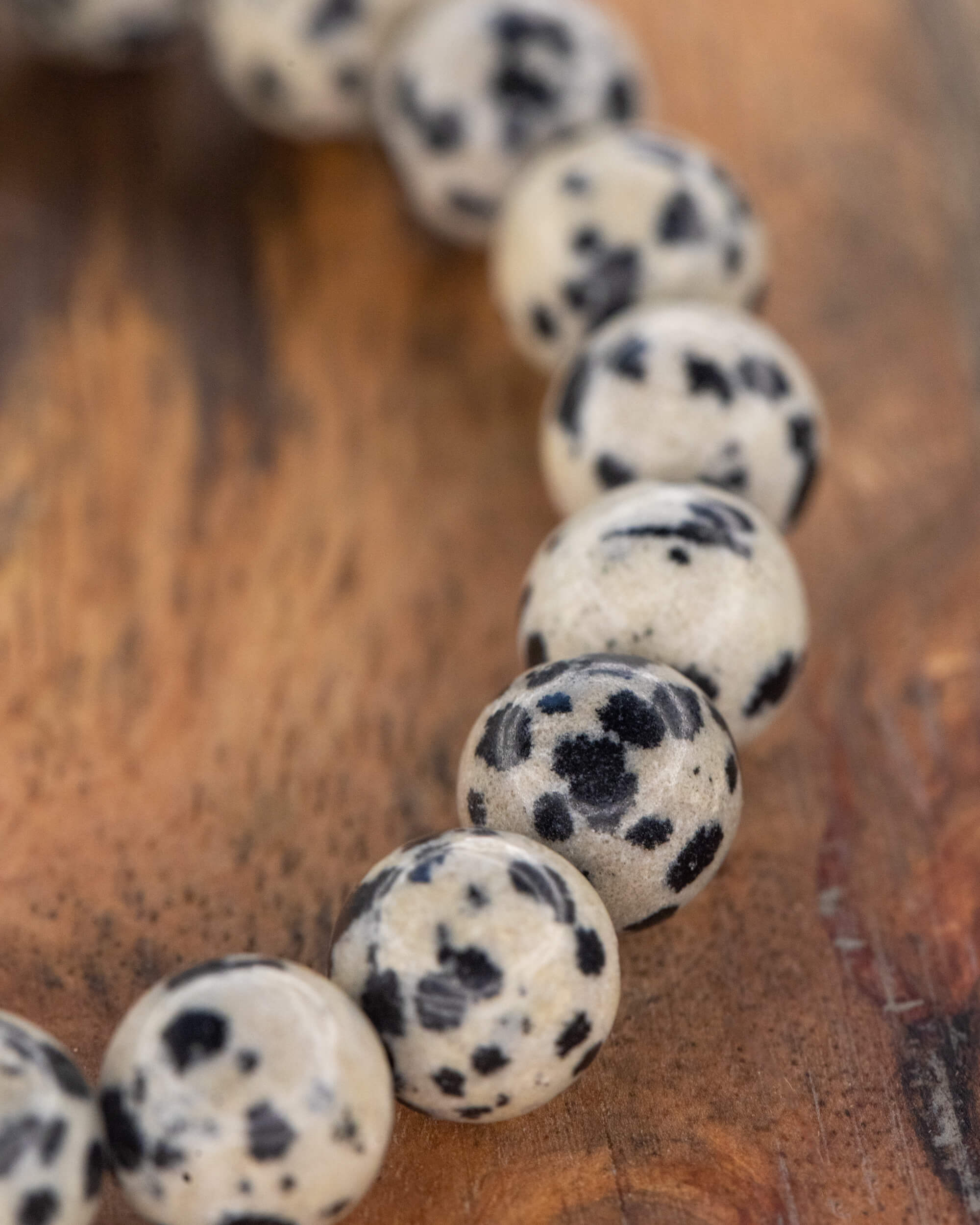 Pulsera de Jaspe Dálmata 🐾🎈😄 (8 mm) Alegría, Conexión Con El Niño Interior y Protección